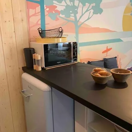 Proche Centre. Apartment